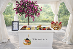 One Bite Bliss Grazing Table Catering Profile 1