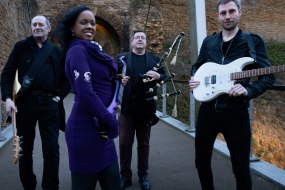 Serena Smith & Friends Ceilidh and Folk Band Hire Profile 1