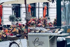 RoxyRara Ltd Vegan
Catering Profile 1