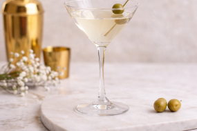 Yoyoserved Ltd Cocktail Bar Hire Profile 1