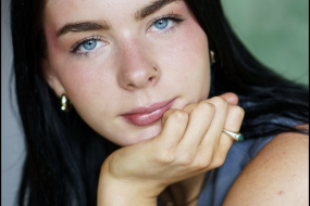 Stare Society Studio Hire a Portrait Photographer Profile 1