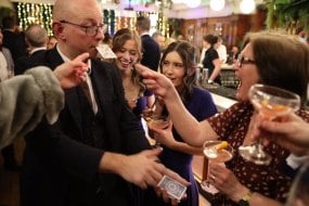 Adrian Salamon Magic Hire Top-Rated Magicians Near You Profile 1