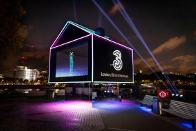 Corporate Image Studio Hire a Portrait Photographer Profile 1