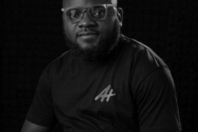 Mux Imagery Hire a Portrait Photographer Profile 1