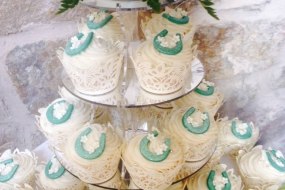 Country wedding cupcakes