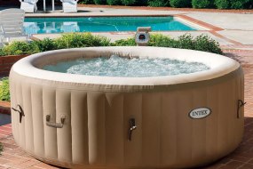 Royal Tubs Hot Tub Hire Profile 1