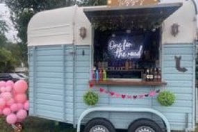 Gin Lizzy Bar Horsebox Bar Hire  Profile 1