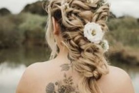 Olivia Freelance Hairstylist  Bridal Hair and Makeup Profile 1