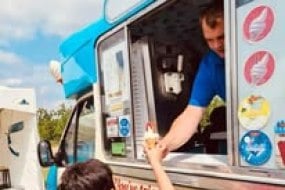 Sweet Delights Bungee Run Hire Profile 1