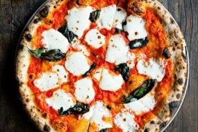 Don Basilico Pizza Van Hire Profile 1