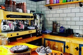 Otti & Ralph Coffee Van Hire Profile 1