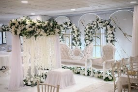 Grand Gala Group Flower Wall Hire Profile 1