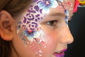 Paula Bargh Facepainter Party
Entertainers Profile 1