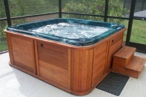 Example of a Tropical Spa Tub