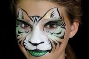 Fiona Tosh Vai Abt - Face Painter Face Painter Hire Profile 1