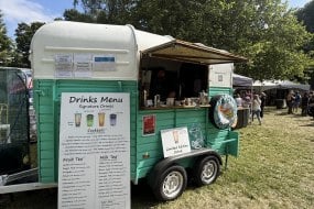 Bubble Trouble Horsebox Bar Hire Profile 1