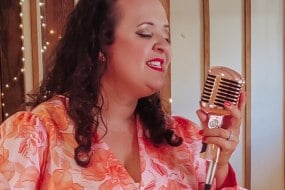 Hayley Gold vocals  Wedding Entertainers for Hire Profile 1