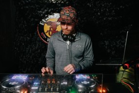 DJ Sam Mawson DJs Profile 1