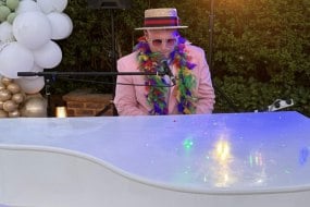Doing Elton Party Entertainers Profile 1