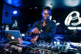 OLUGBENGA (Metronomy) DJ Bands and DJs Profile 1