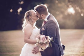 SMD Wedding Photography Hire Singing Waiters Profile 1