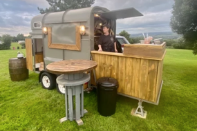 The-Box-Bar Horsebox Bar Hire  Profile 1