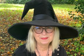 Eva May - The Good Witch  Palm Reader & Tarot Reader Profile 1