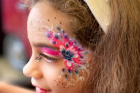 Artazier  Face Painter Hire Profile 1