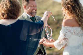 Elope Scotland  Wedding Celebrant Hire  Profile 1