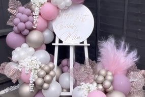 Easel & balloons