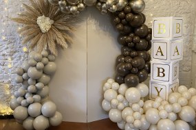 Balloon Prop Hire and Large Garland