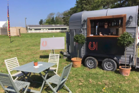 One for the Road Horsebox Bar Hire  Profile 1