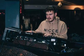 Liam Lewis DJ  DJs Profile 1