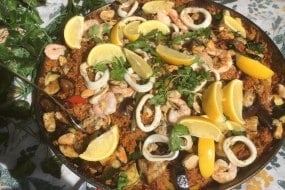 Scoff 'n' Nosh Paella Catering Profile 1