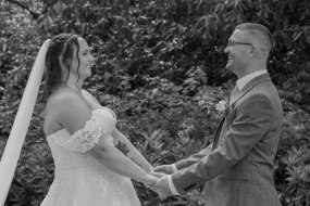 Simple Yet Beautiful photography Book Your Perfect Wedding Photographer Profile 1