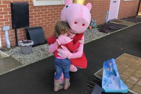 peppa pig hug