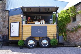The Little Gimlet Mobile Cocktail Bar Horsebox Bar Hire Profile 1