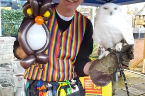 Manchester Balloon Modeller Children's Entertainers Profile 1