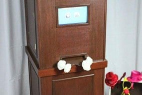 The Petite Booth Co