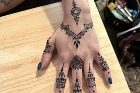 Glamzeen Henna Artist Hire Profile 1