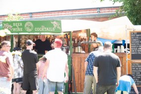Boston and Hawthorne Horsebox Bar Hire Profile 1