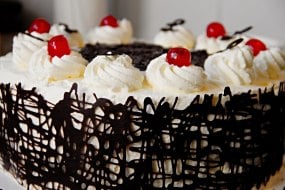 Creative Events UK Dessert Caterers Profile 1