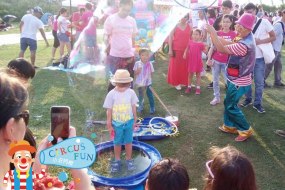 Circus Fun Bubbleologists Hire Profile 1