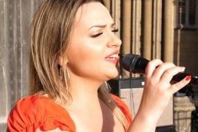 Ellie Mar Entertainment Singers Profile 1
