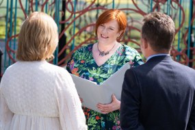 Dawn Vincent Celebrant Wedding Celebrant Hire Profile 1