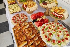 Gee’s Catering Buffet Catering Profile 1