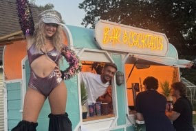 Jack In The Box Mobile Bar Horsebox Bar Hire Profile 1