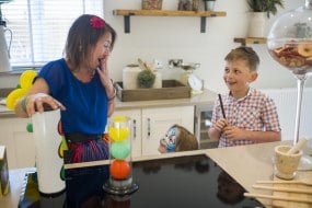 Lolly Lollipop Entertainment Magicians Profile 1