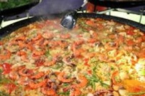 The cracking crackling company Paella Catering Profile 1