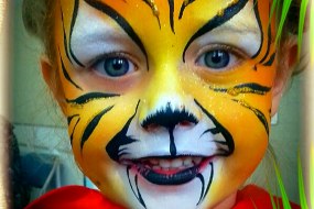 Butterflies and Beasties Facepainting